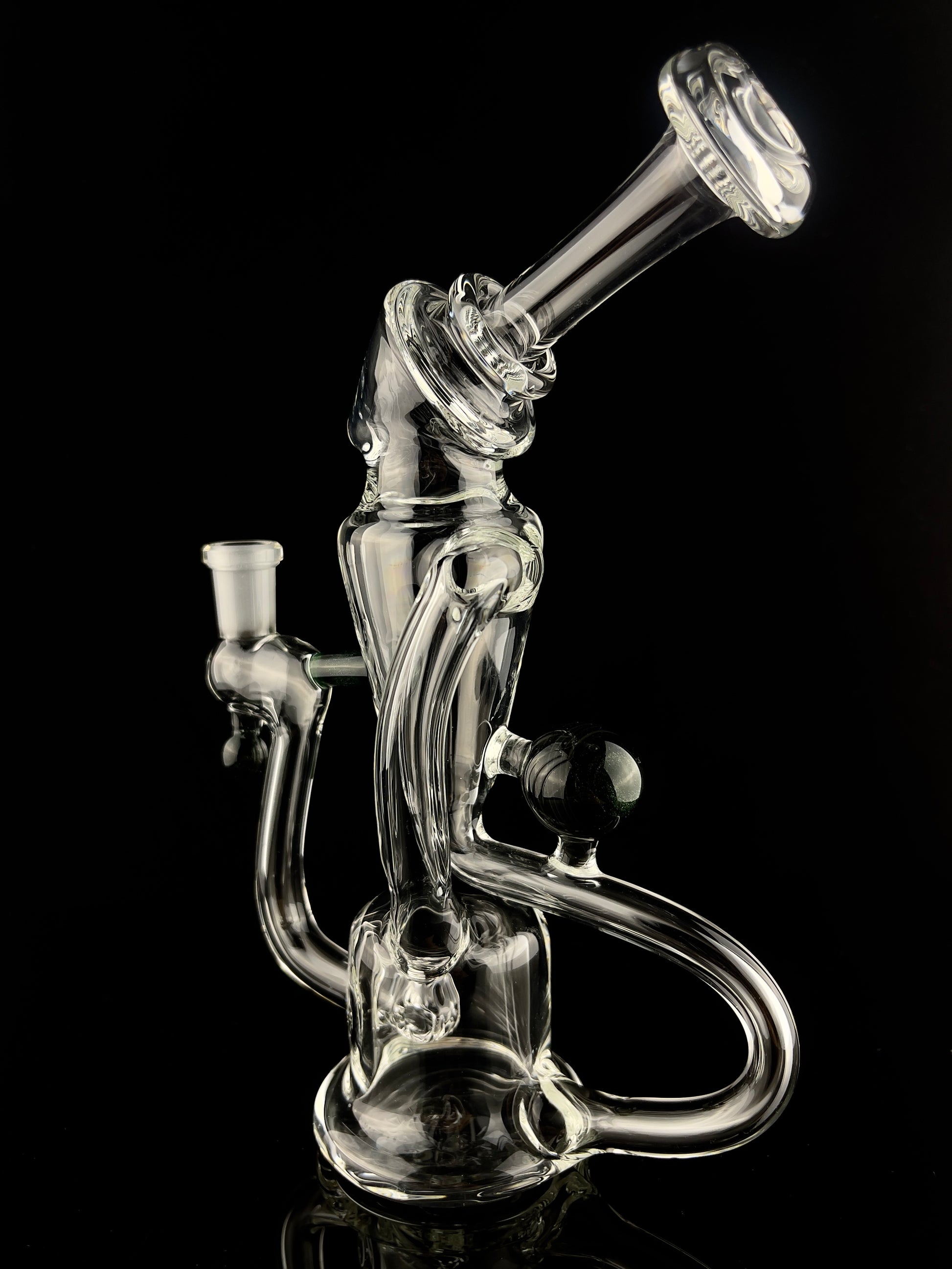 Symetri Recycler. Glass by Symetri 