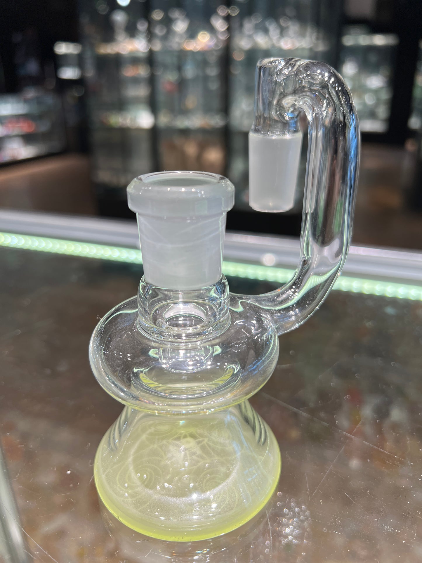 Ill GLASS 19mm Dry Catcher 90 Degree with Color accent